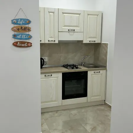 Maria Nives * مارينا دي سكيافوني