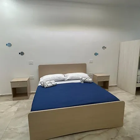 Maria Nives Bed and Breakfast *
