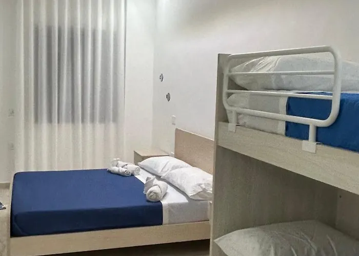 Alojamento de Acomodação e Pequeno-almoço Maria Nives Marina di Schiavonea