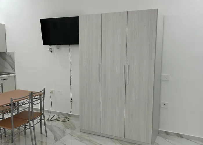 Alojamento de Acomodação e Pequeno-almoço Maria Nives Marina di Schiavonea